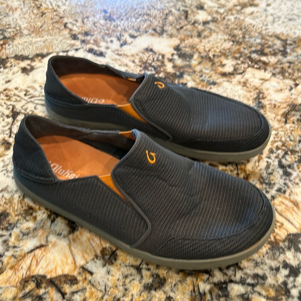 OluKai Nohea Mesh slip-ons Men’s size 11. Great condition